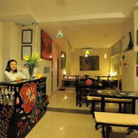 Hue Nino Hotel Экстерьер фото